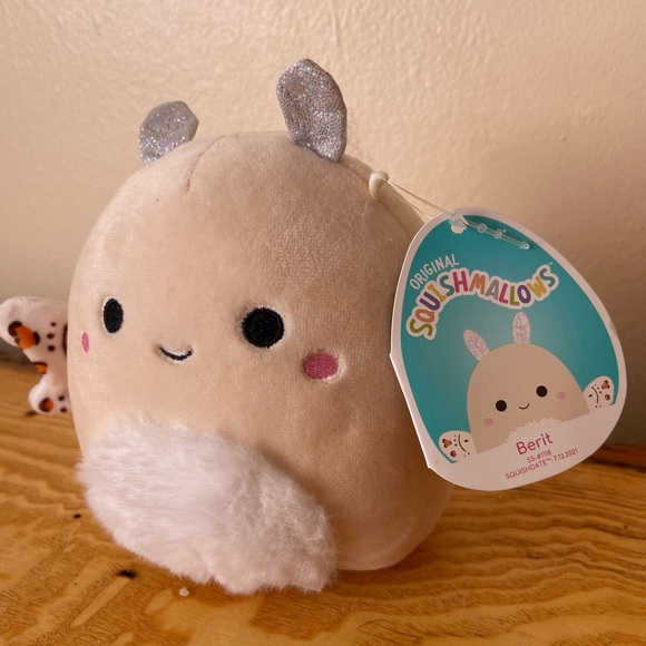 Berit - Squishmallow 5” - Picture 2 of 3